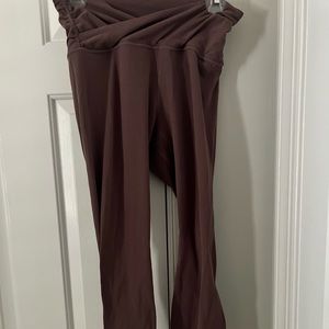 Lululemon cropped leggings